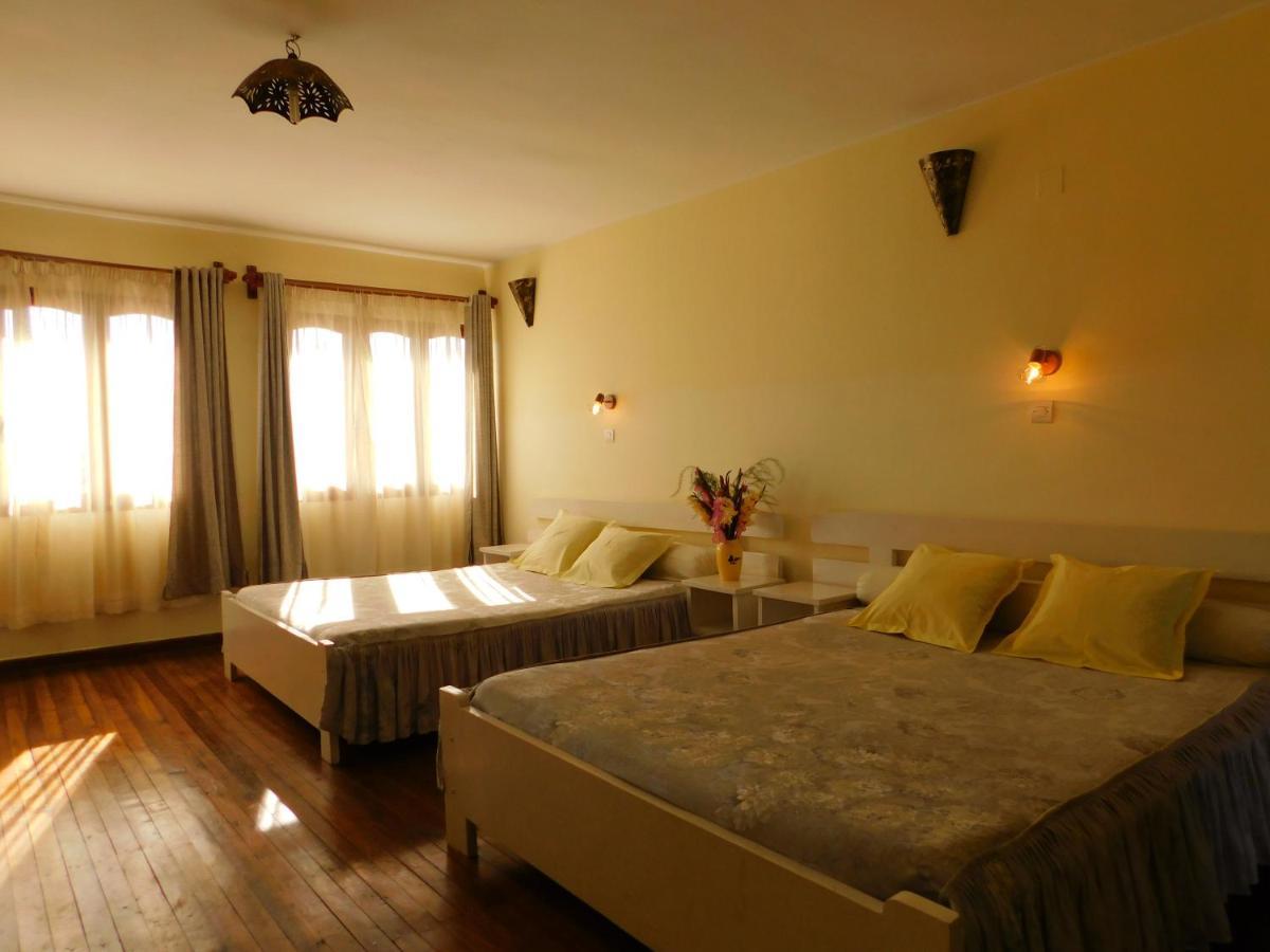 Antsirabe Hotel Bagian luar foto